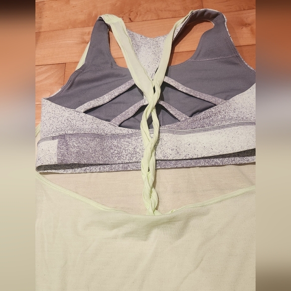 NEW! LULULEMON 2-in-1 tank top with built in sports bra in lemon/ grey in size 4 - Picture 8 of 14